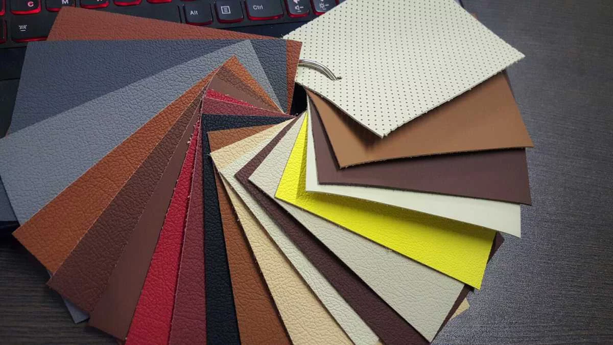Чистка салона из кожзама Чистка салона из кожзама