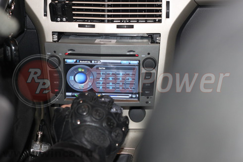 Удобное управление магнитолой RedPower