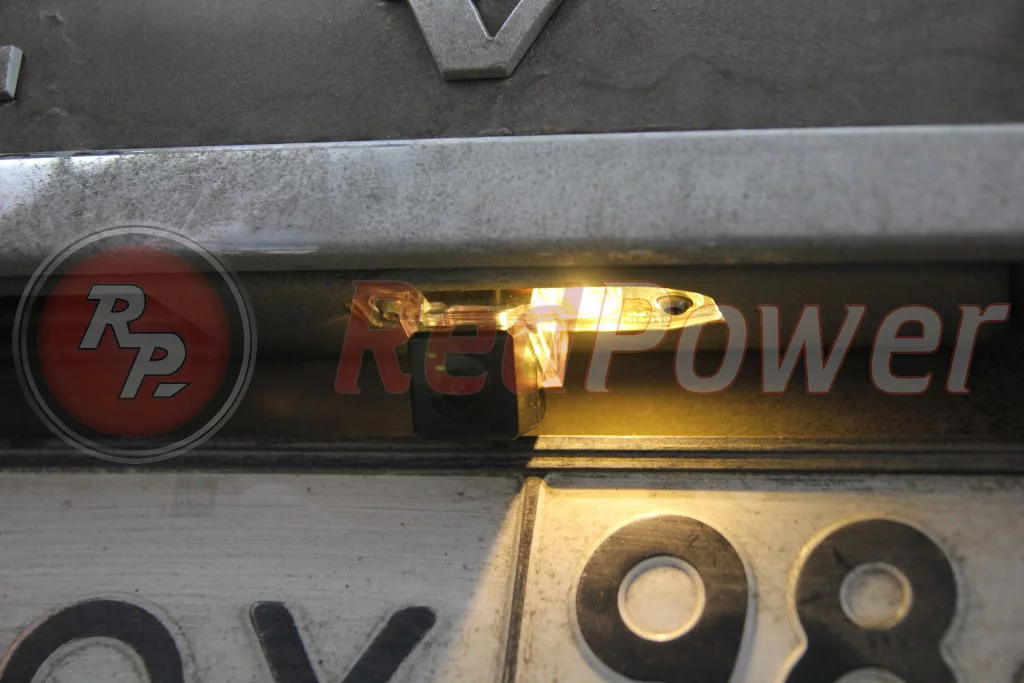 Установленная камера заднего вида RedPower 