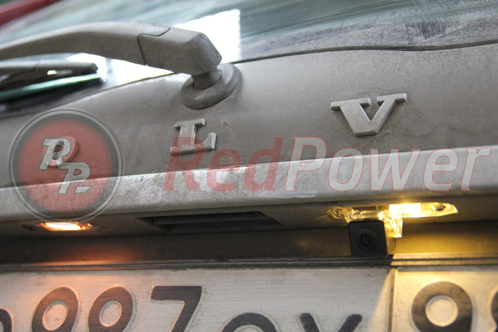 Камера заднего вида RedPower в плафон подсветки