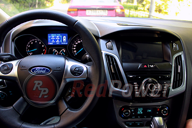 Магнитола RedPower в автомобиле Ford