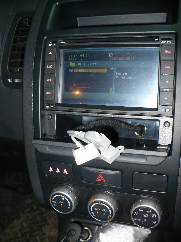 Установка автомагнитолы RedPower