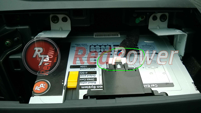 Провод для подключения аварийной кнопки к магнитоле RedPower