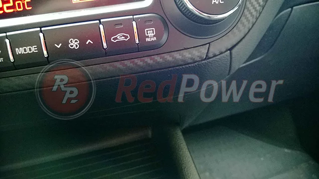 Качественные детали консоли магнитолы RedPower